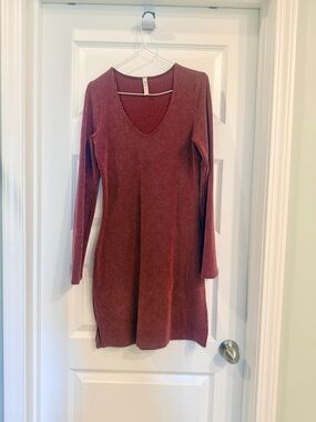 Ribbed V-Neck Long Sleeve Dress
